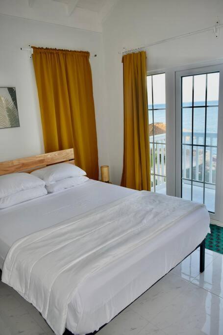 Вилла Irie Vibes Ocean View Негрил Экстерьер фото